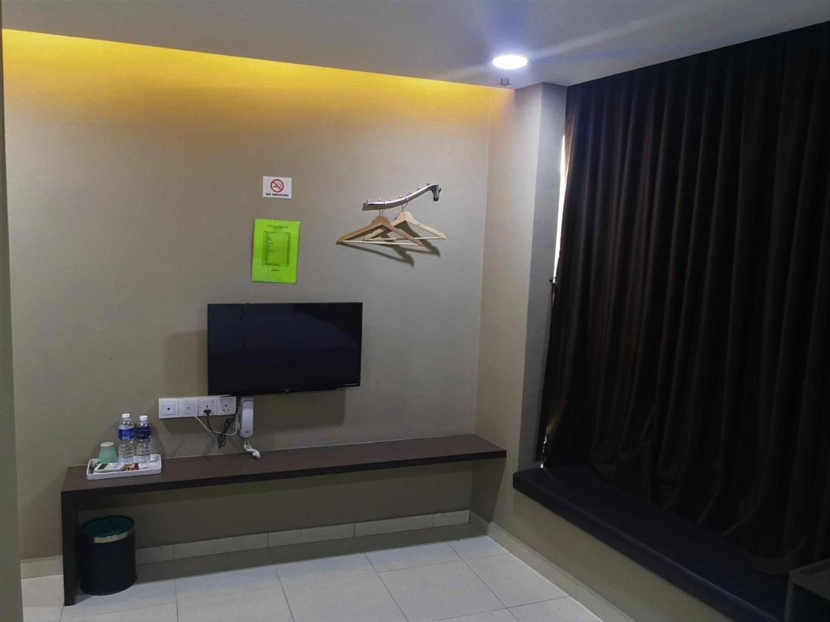 Tropika Garden Hotel Kulai Johor Bahru Dış mekan fotoğraf