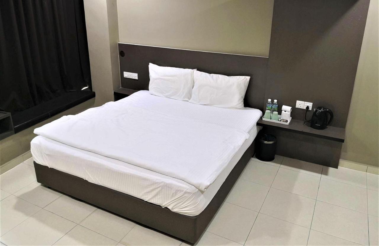 Tropika Garden Hotel Kulai Johor Bahru Dış mekan fotoğraf