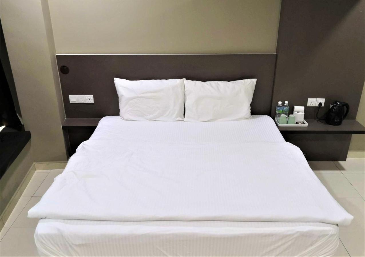 Tropika Garden Hotel Kulai Johor Bahru Dış mekan fotoğraf