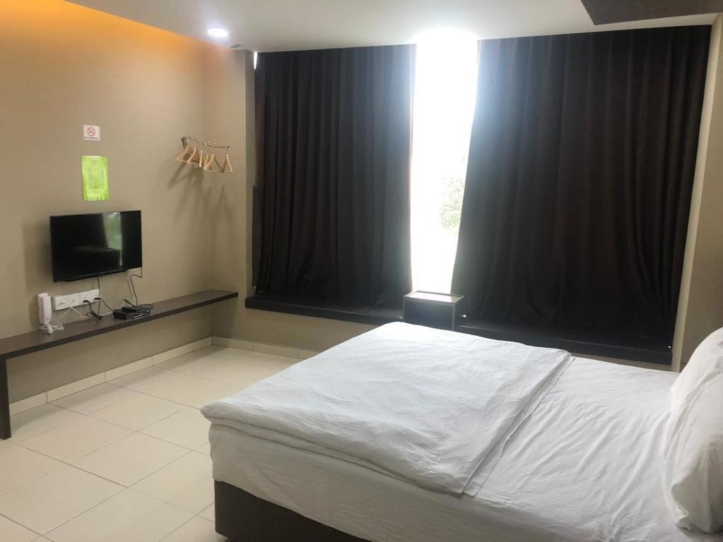 Tropika Garden Hotel Kulai Johor Bahru Dış mekan fotoğraf