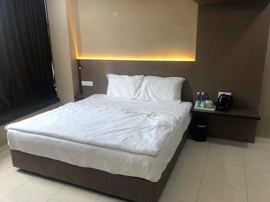 Tropika Garden Hotel Kulai Johor Bahru Dış mekan fotoğraf